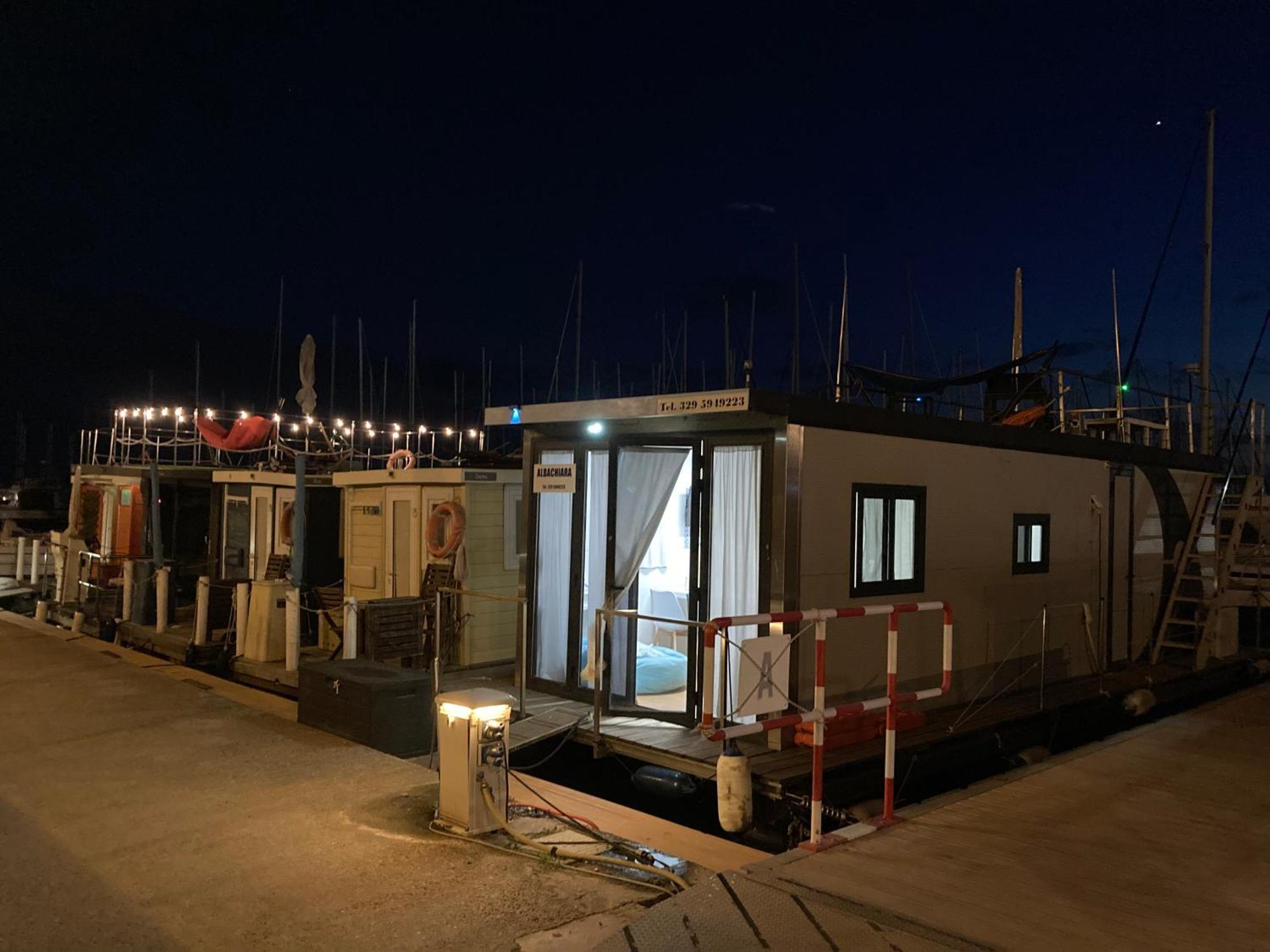 Houseboat Sardinia Suite Cagliari Extérieur photo